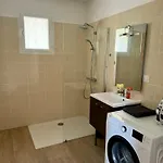 Maison Du Cos Entierement Renovee Avec 3 Daire Lamothe-Capdeville